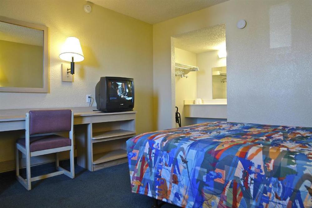 Motel 6-Vallejo, Ca - Six Flags West Oda fotoğraf